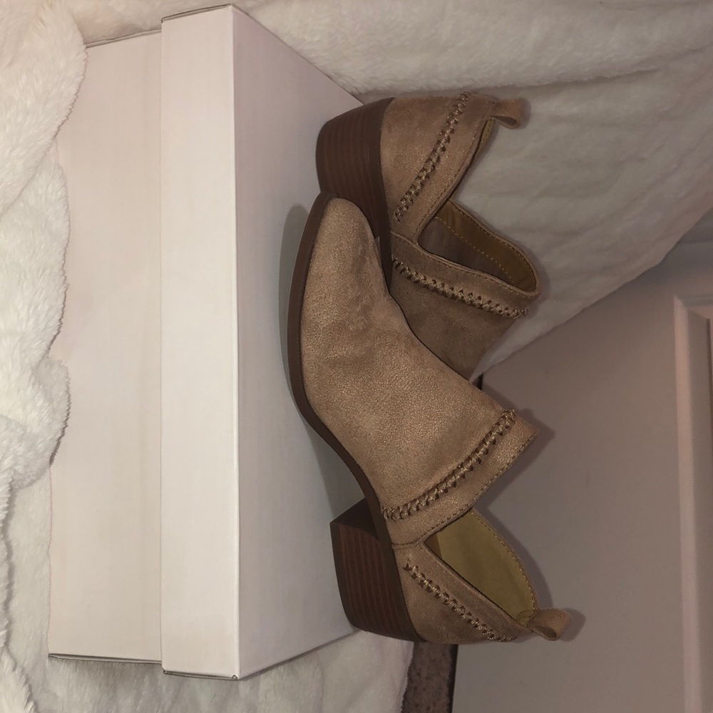 Qupid suede dress shoes